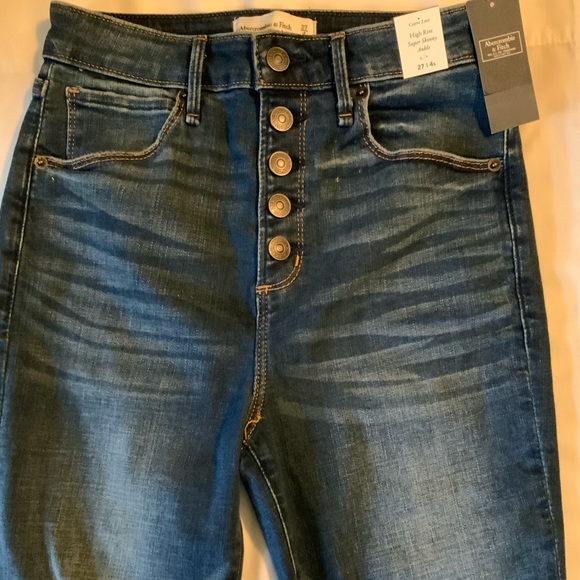 NWT High Rise Super Skinny Ankle Jean - Picture 3 of 4